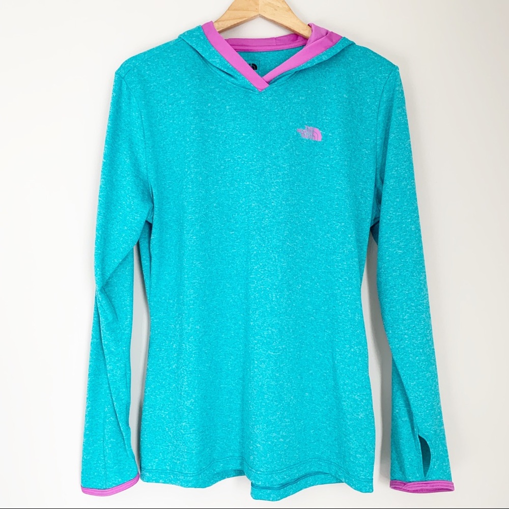Lightweight Northface Top